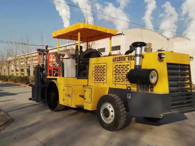 多锤头路面破碎机